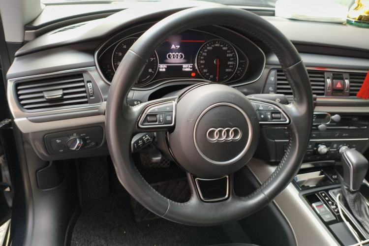 Used Audi A7 2018 40 TFSI Ambition Edition Steering Wheel