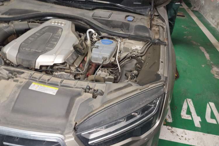 Used Audi A7 2018 50 TFSI quattro Comfort Model Engine Bay Left