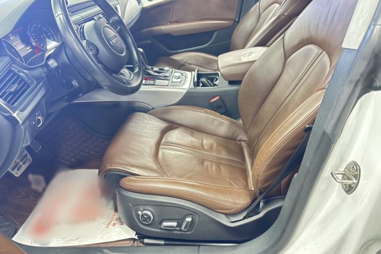 Used Audi A7 2018 40 TFSI quattro Technology Edition Interior 2
