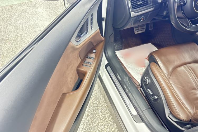 Used Audi A7 2018 40 TFSI quattro Technology Edition Interior 3