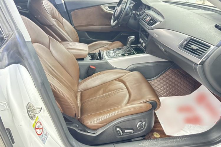 Used Audi A7 2018 40 TFSI quattro Technology Edition Interior 5