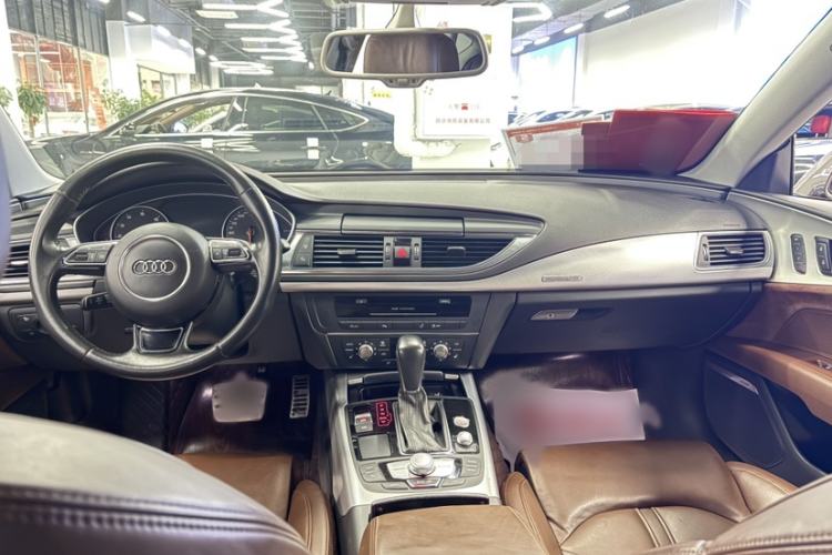Used Audi A7 2018 40 TFSI quattro Technology Edition Interior 7