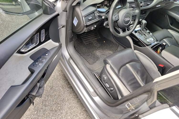 Used Audi A7 2018 50 TFSI quattro Dynamic Edition Driver Seat