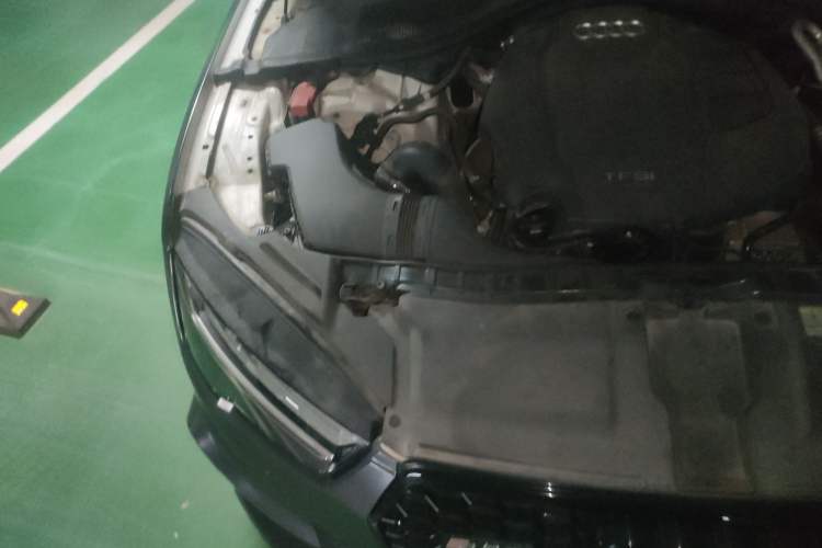 Used Audi A7 2018 40 TFSI Ambition Edition Engine Bay Right