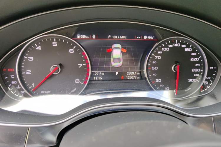 Used Audi A7 2018 50 TFSI quattro Dynamic Edition Odometer Close Up