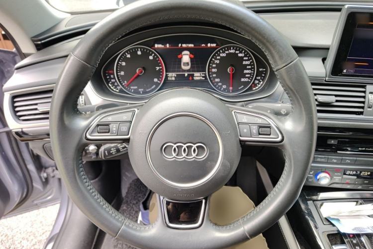 Used Audi A7 2018 50 TFSI quattro Dynamic Edition Steering Wheel