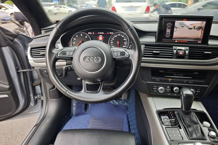 Used Audi A7 2018 40 TFSI quattro Technology Edition Interior 2