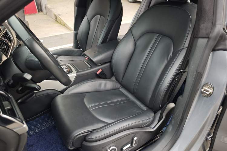 Used Audi A7 2018 40 TFSI quattro Technology Edition Interior 3