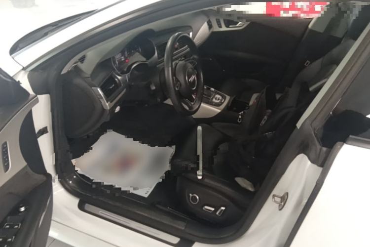 Used Audi A7 2018 40 TFSI quattro Technology Edition Driver Seat