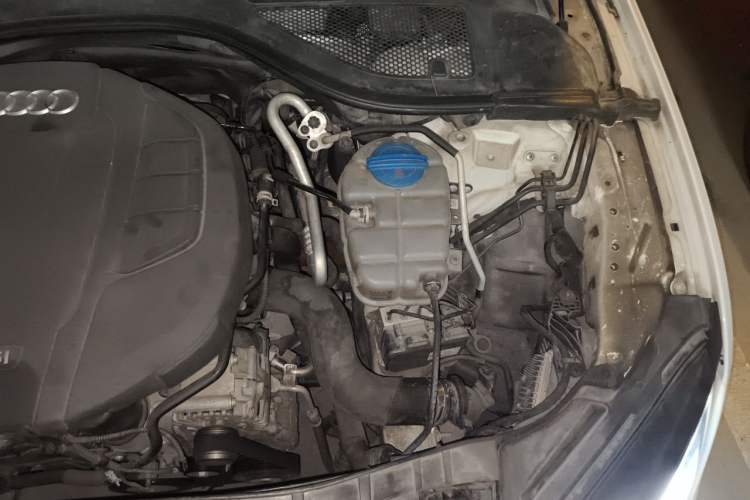 Used Audi A7 2018 40 TFSI Ambition Edition Engine Bay Left
