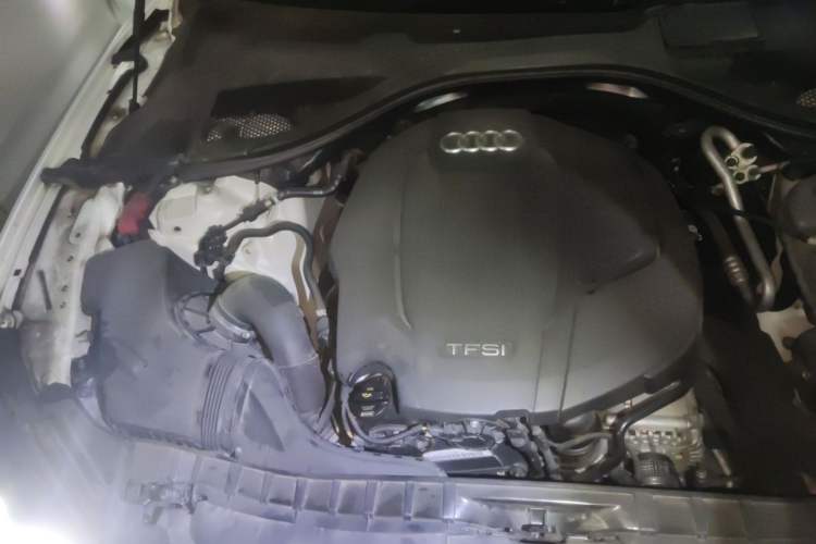 Used Audi A7 2018 35 TFSI Fashion Model Engine Bay Right