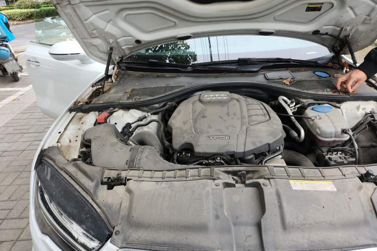 Used Audi A7 2018 40 TFSI Ambition Edition Engine Bay Right