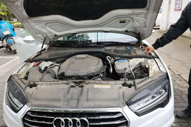 Used Audi A7 2018 40 TFSI Ambition Edition Engine Bay