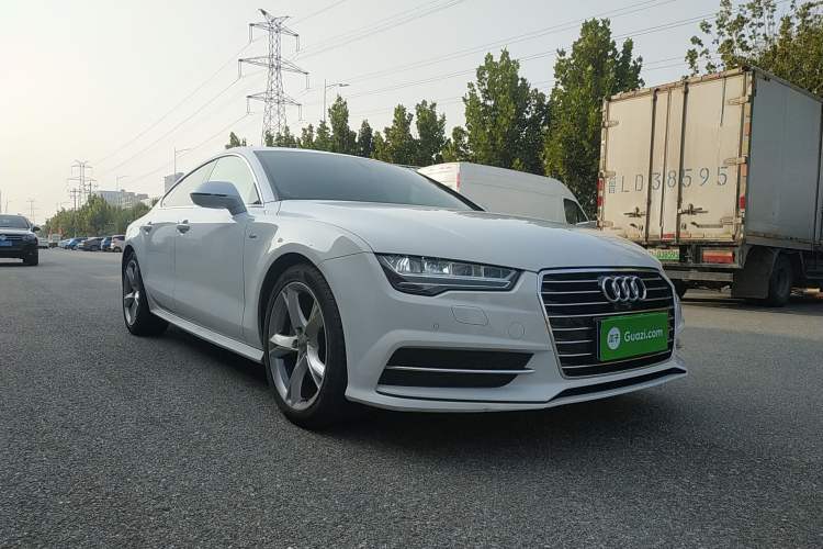 Used Audi A7 2018 40 TFSI Ambition Edition Front Right 45 Deg