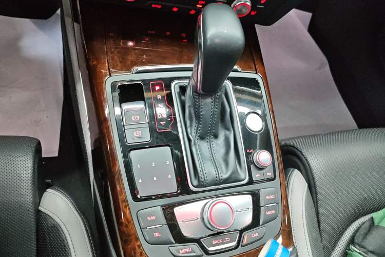 Used Audi A7 2018 50 TFSI quattro Comfort Model Gear Lever