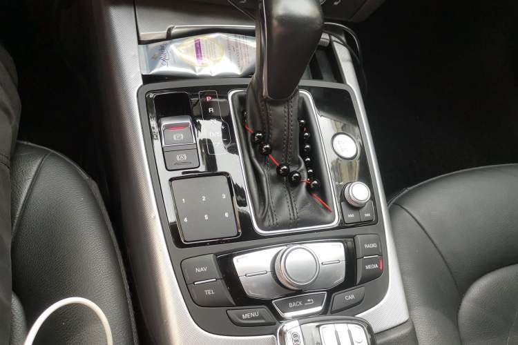 Used Audi A7 2018 40 TFSI Ambition Edition Gear Lever