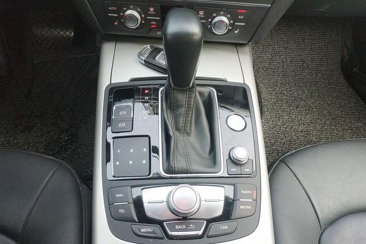 Used Audi A7 2018 40 TFSI Ambition Edition Gear Lever