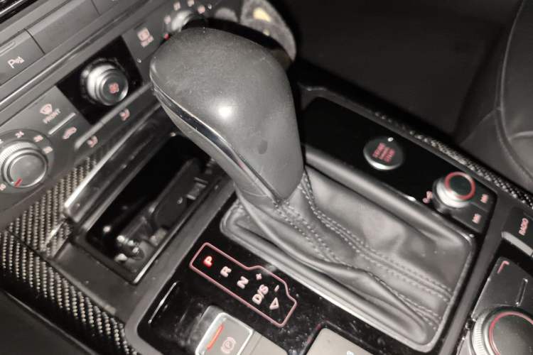 Used Audi A7 2018 40 TFSI Ambition Edition Gear Lever