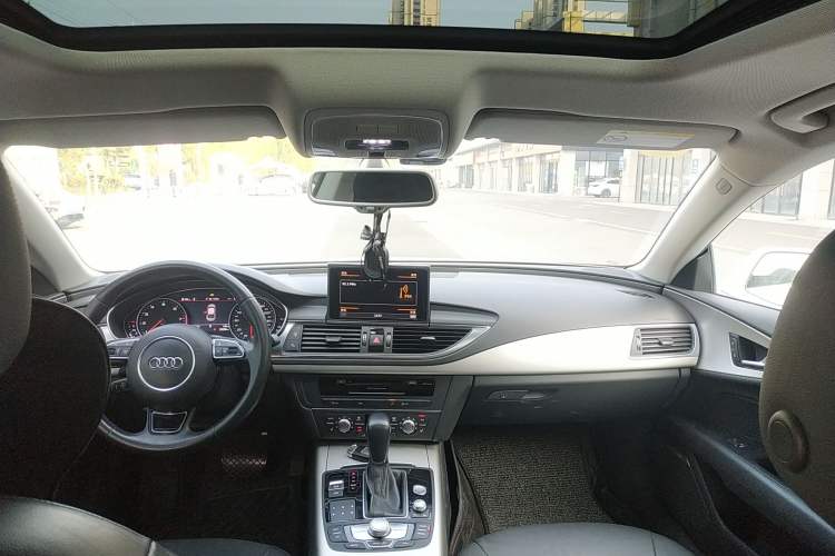Used Audi A7 2018 40 TFSI Ambition Edition Headliner