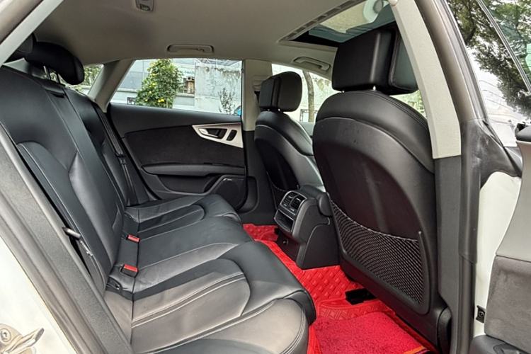 Used Audi A7 2018 40 TFSI quattro Technology Edition Interior 10