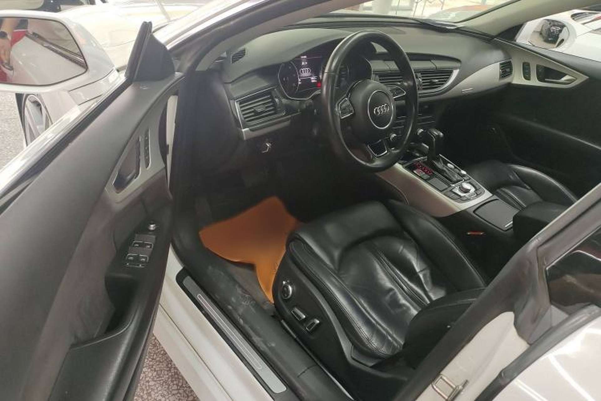 Used Audi A7 2018 40 TFSI quattro Technology Edition Interior 2