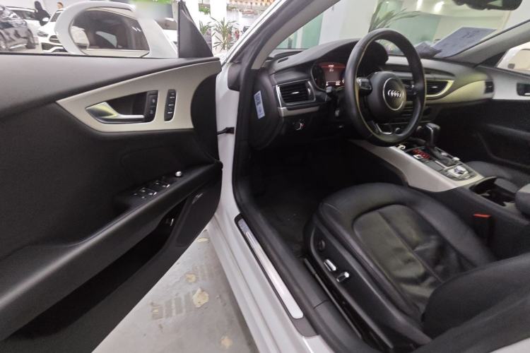 Used Audi A7 2018 40 TFSI Ambition Edition Interior 4