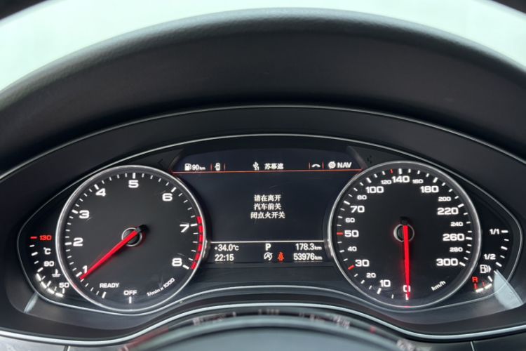 Used Audi A7 2018 40 TFSI quattro Technology Edition Odometer Close Up