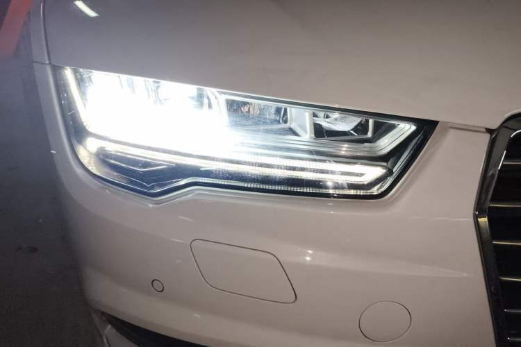 Used Audi A7 2018 40 TFSI Ambition Edition Right Front Headlight