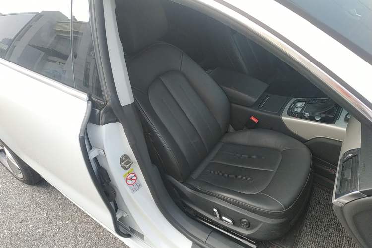 Used Audi A7 2018 40 TFSI Ambition Edition Right Front Seat