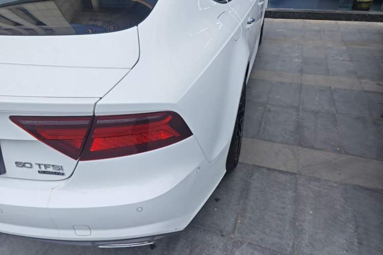 Used Audi A7 2018 50 TFSI quattro Comfort Model Right Rear Taillight