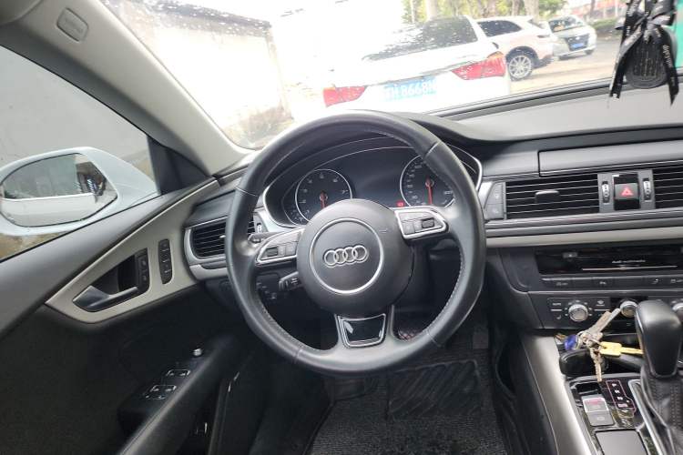 Used Audi A7 2018 40 TFSI Ambition Edition Steering Wheel
