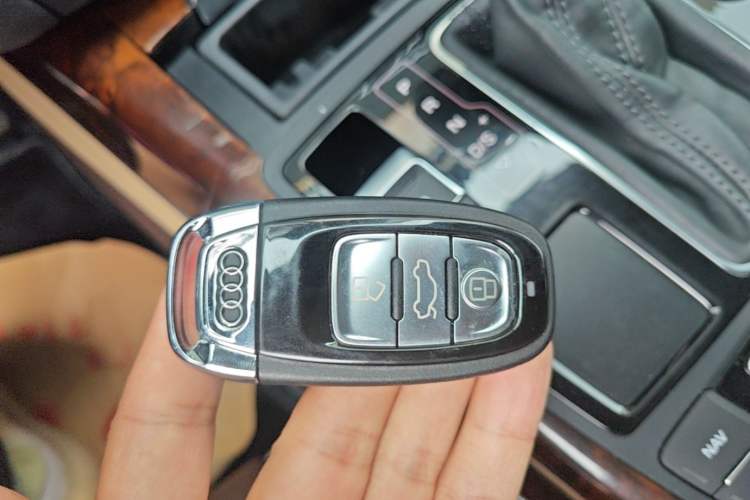 Used Audi A7 2018 50 TFSI quattro Comfort Model Vehicle Key