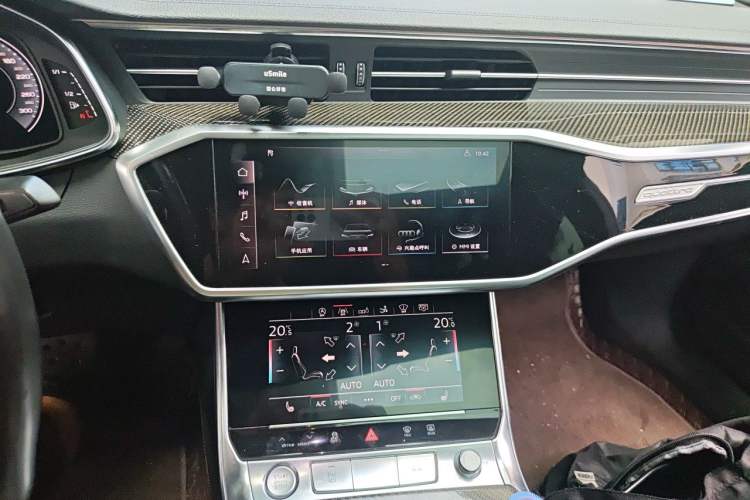 Used Audi A7 2019 55 TFSI quattro Dynamic Edition Audio And AC Panel