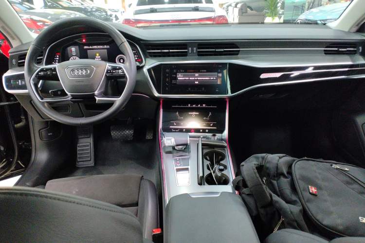 Used Audi A7 2019 55 TFSI quattro Dynamic Edition Center Console