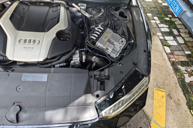 Used Audi A7 2019 55 TFSI quattro Dynamic Edition Engine Bay Left
