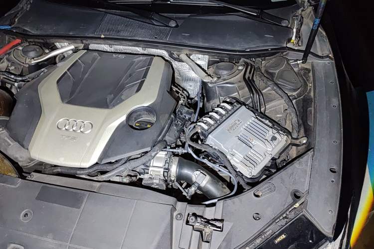 Used Audi A7 2019 55 TFSI quattro Dynamic Edition Engine Bay Left
