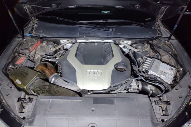 Used Audi A7 2019 55 TFSI quattro Dynamic Edition Engine Bay