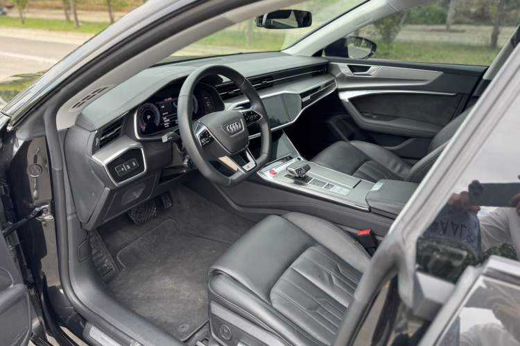 Used Audi A7 2019 55 TFSI quattro Dynamic Edition Interior 3