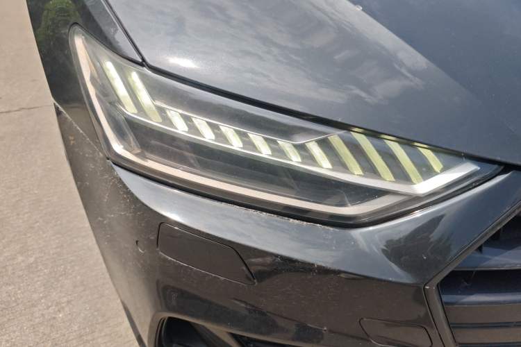 Used Audi A7 2019 55 TFSI quattro Dynamic Edition Right Front Headlight