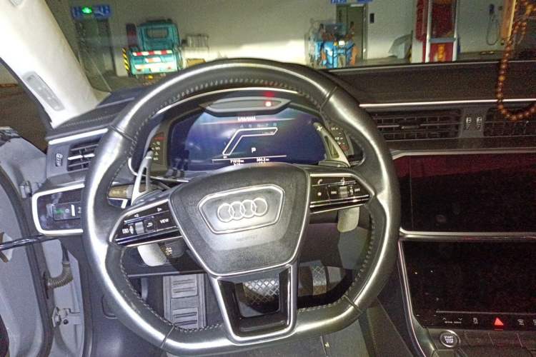 Used Audi A7 2019 55 TFSI quattro Dynamic Edition Steering Wheel
