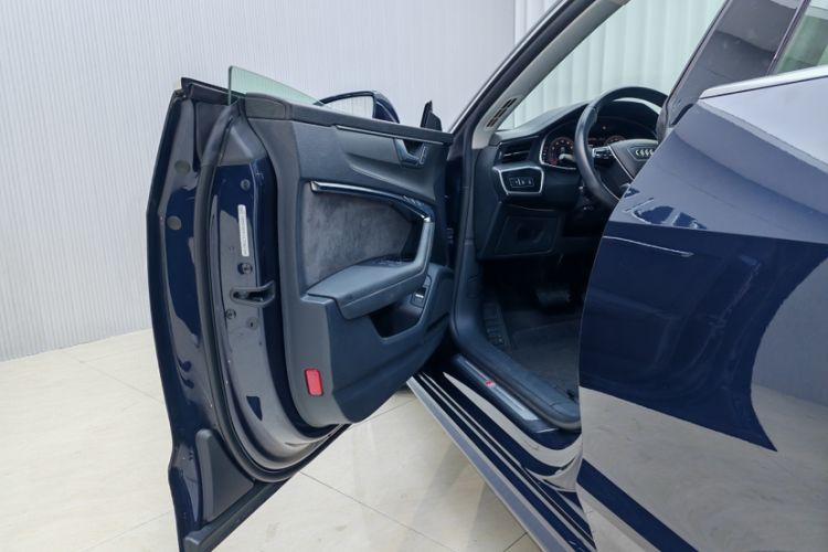 Used Audi A7 2019 55 TFSI quattro Competition Edition Interior 7