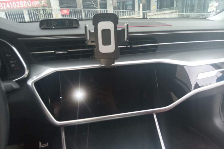 Used Audi A7 2019 55 TFSI quattro Dynamic Edition Audio And AC Panel