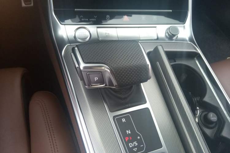 Used Audi A7 2019 55 TFSI quattro Dynamic Edition Gear Lever