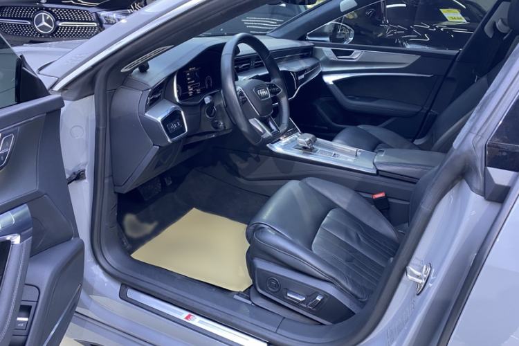 Used Audi A7 2019 55 TFSI quattro Dynamic Edition Interior 7