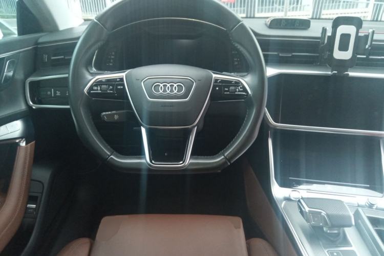 Used Audi A7 2019 55 TFSI quattro Dynamic Edition Steering Wheel