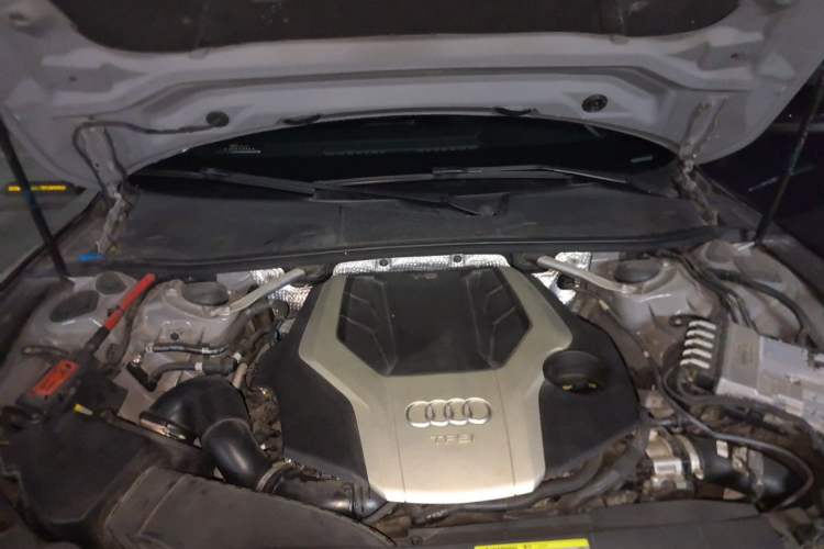 Used Audi A7 2019 55 TFSI quattro Dynamic Edition Engine Bay