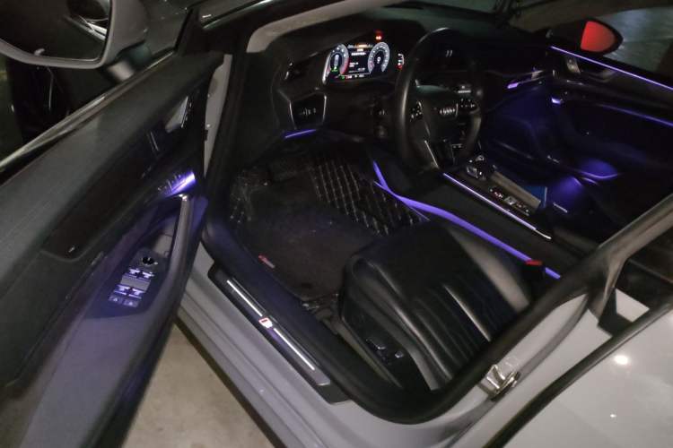Used Audi A7 2019 55 TFSI quattro Dynamic Edition Driver Seat