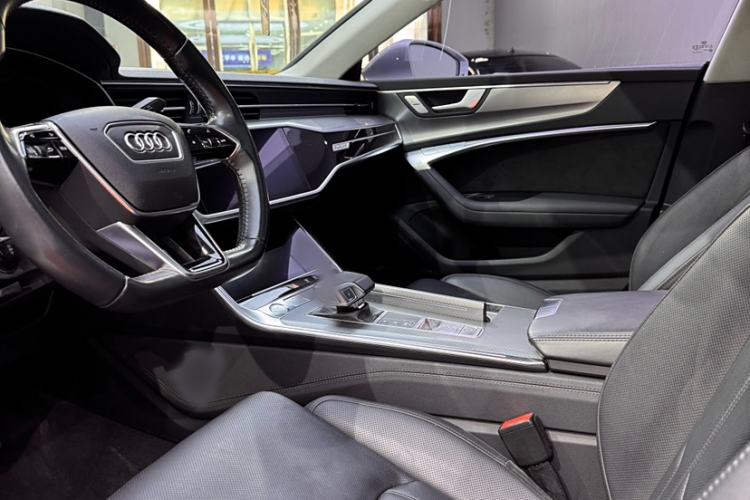 Used Audi A7 2019 55 TFSI quattro Dynamic Edition Interior 7