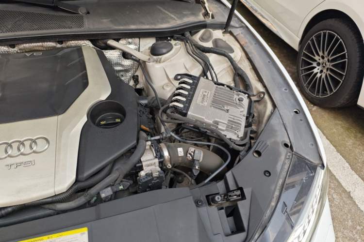 Used Audi A7 2019 55 TFSI quattro Dynamic Edition Engine Bay Left