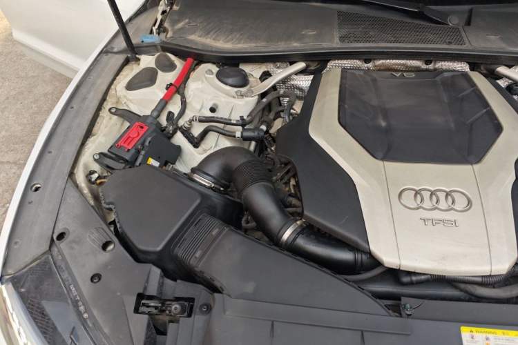 Used Audi A7 2019 55 TFSI quattro Dynamic Edition Engine Bay Right